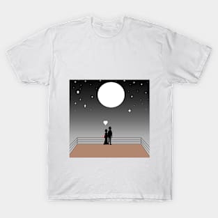 Couple watching the moon T-Shirt